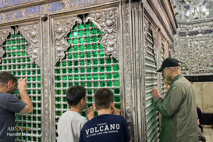 حضور محمد باقر قالیباف در حرم مطهر حضرت عبدالعظیم حسنی(ع)