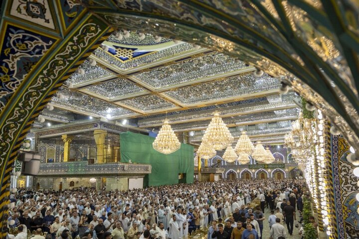 Informe fotográfico | Imágenes del ambiente en el luminoso Santuario del Abul Fadl al-Abbas (PB) en la pasada noche del jueves