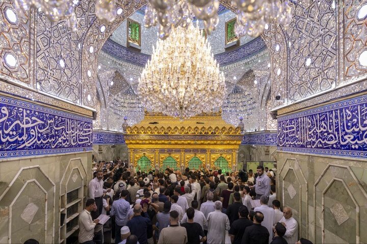 Informe fotográfico | Imágenes del ambiente en el luminoso Santuario del Abul Fadl al-Abbas (PB) en la pasada noche del jueves