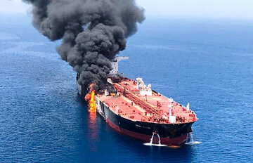 Körfez’de Sıcak Gece: Irak Kara Sularında Panama Bayraklı Petrol Tankerine İHA Saldırısı Düzenlendi