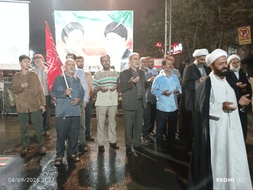 میزائلوں کی رخصتی موسلادھار بارش میں دعاؤں کے ساتھ