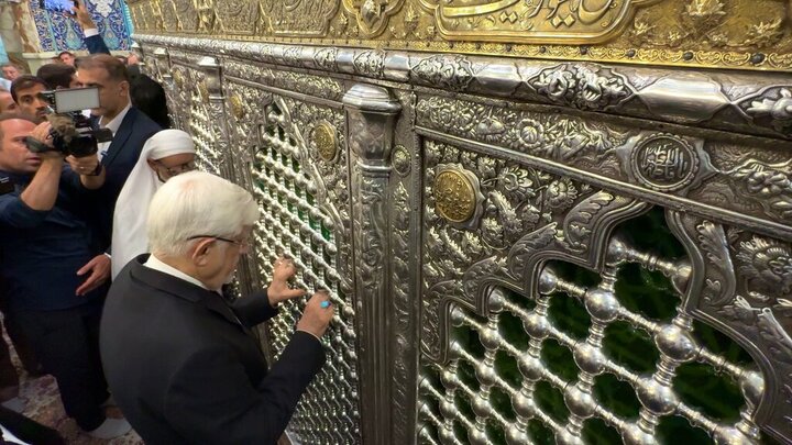 Photos: First Vice President visits Hazrat Masoumeh Holy Shrine