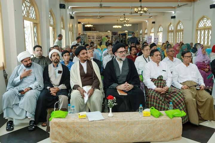 မြန်မာရှီအဟ်မွတ်စလင်မ် သုတေသန နှင့် လေ့ကျင့်သင်ကြားရေးစင်တာမှ ဦးဆောင်ကျင်းပသည့် တတိယ အကြိမ် စည်းလုံးညီညွတ်ရေးစကားဝိုင်း ပြုလုပ်။ ။ Photos