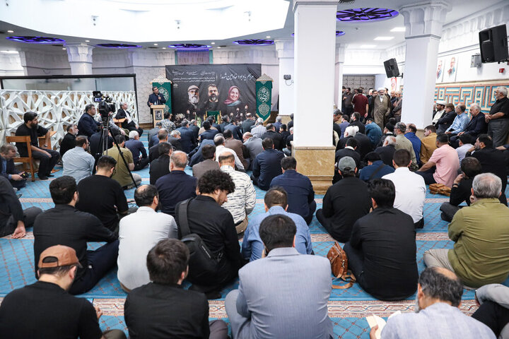 گزارش تصویری/  مراسم یادبود سه خادم فرهنگ و هنر