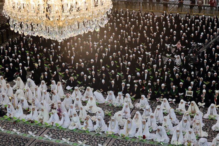 تقرير مصور/ العتبة الحسينية تختتم دورات قرآنية صيفية للبنات في حرم الإمام الحسين(ع)