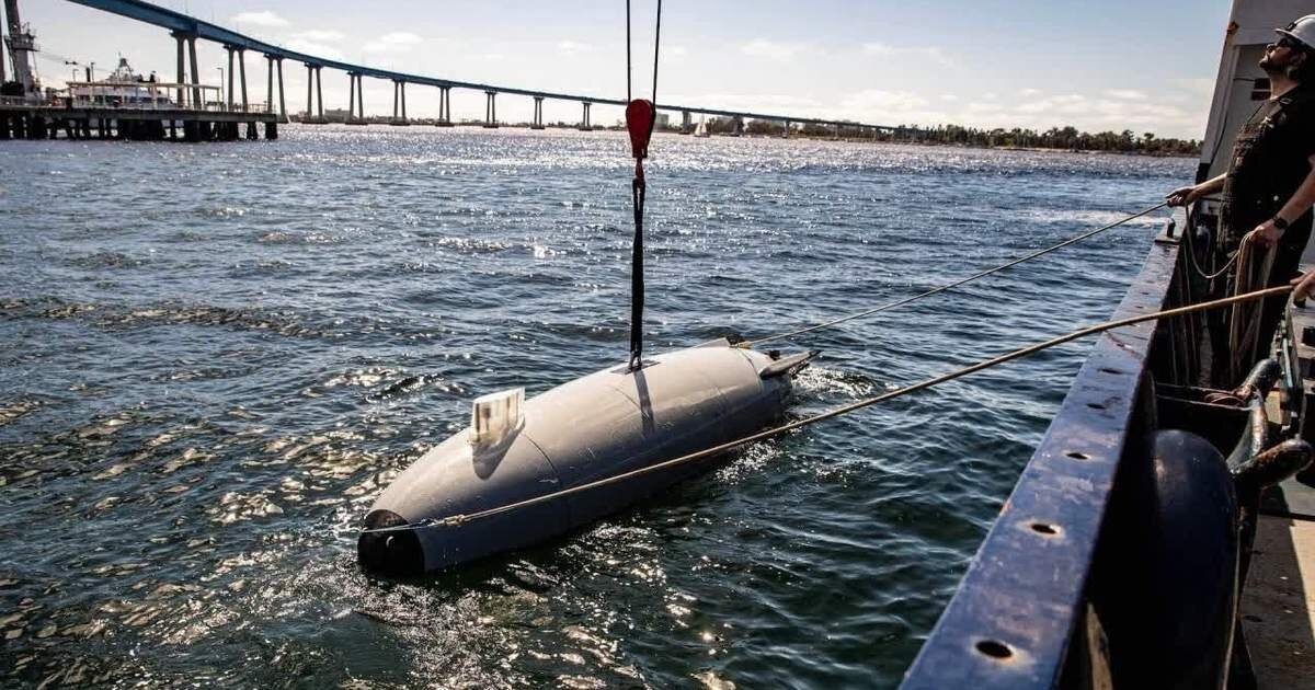 IRGC Navy captures advanced US unmanned underwater vehicle in Strait of Hormuz