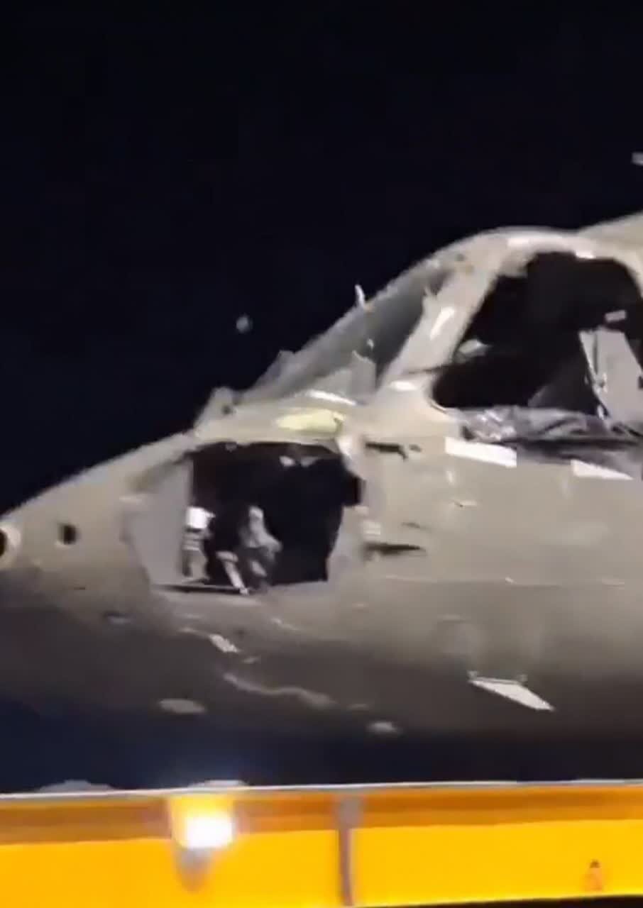 Larawan ng Black Hawk na Nasira sa Al-Azraq