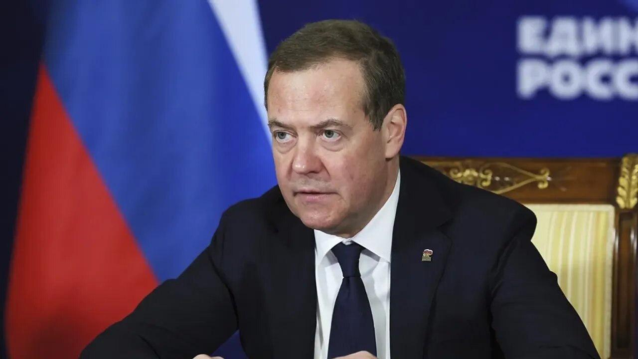 Medvedev: Batı, insanlığı nükleer kıyametin eşiğine getirdi, gerekirse nükleer kullanırız