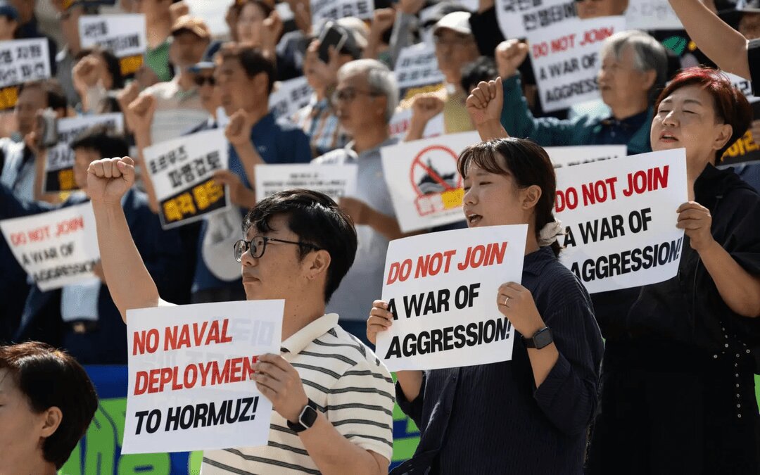韩国民众在美国大使馆前抗议：不参与对伊非法战争