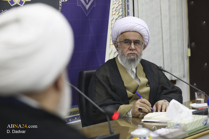 جلسه اعضای دبیرخانه کنگره امناء الرسل با آیت‌الله رمضانی