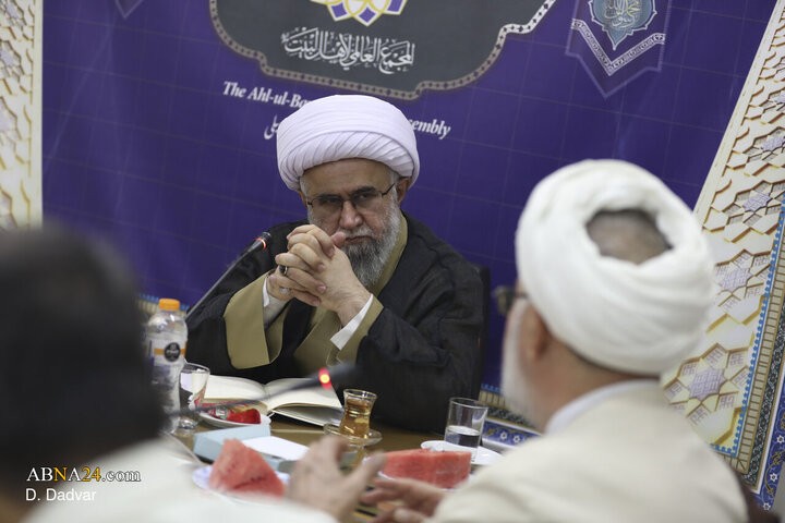 جلسه اعضای دبیرخانه کنگره امناء الرسل با آیت‌الله رمضانی
