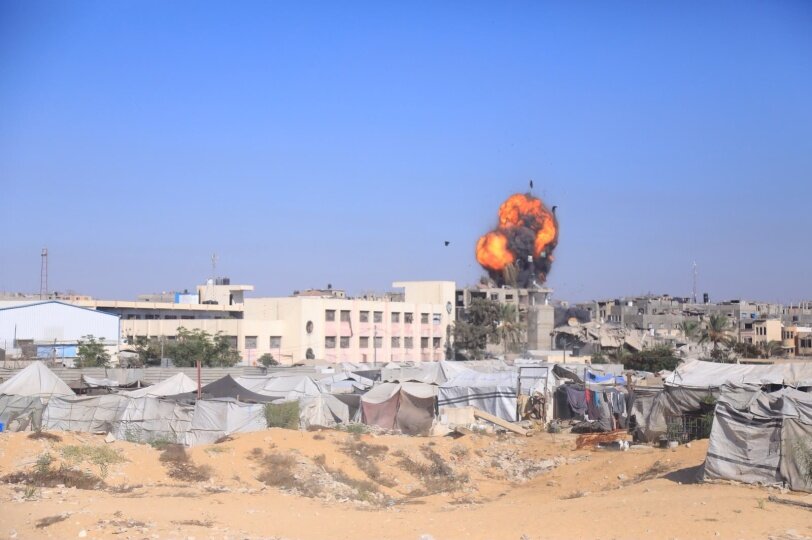 Israeli Attacks Kill Two Palestinians as Gaza Ceasefire Violations Reach 337 Days