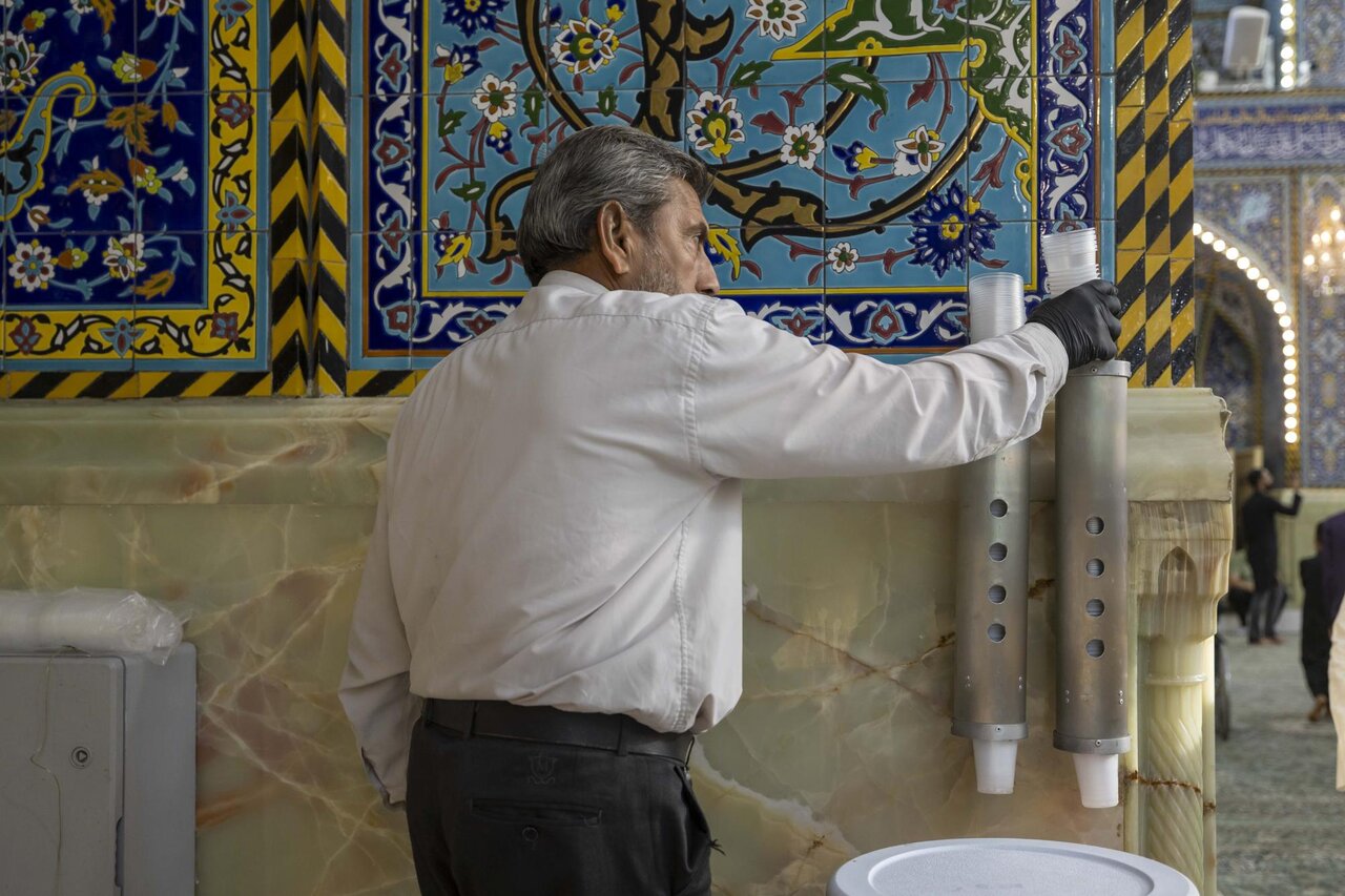 Al-Abbas Holy Shrine Provides Chilled Drinking Water Around the Clock for Visitors