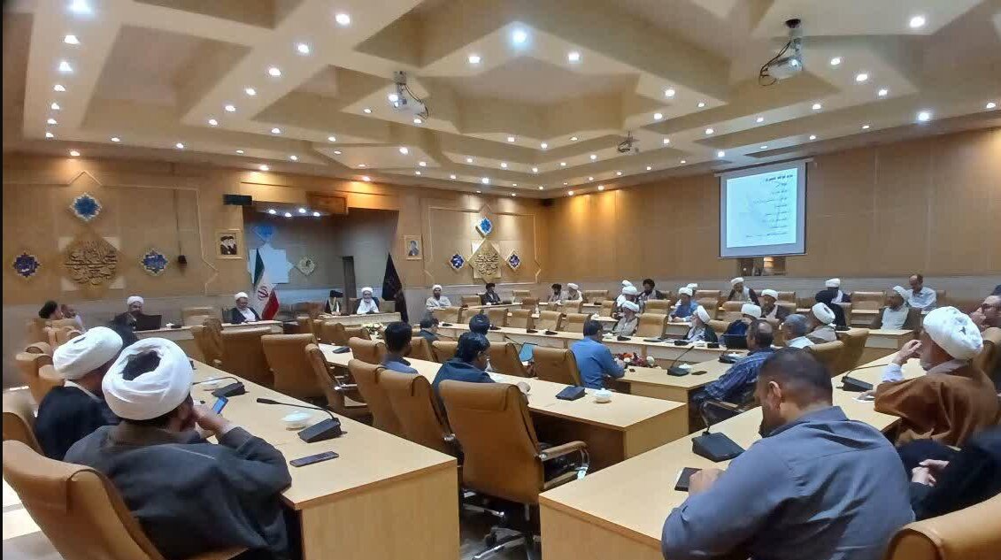 نظریه تفسیری امام شهید، در کرسی علمی ترویجی جامعه‌المصطفی بررسی شد