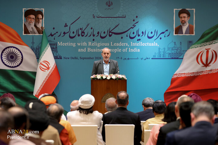 Photos: Iran's President meets with religious leaders, elites in New Delhi