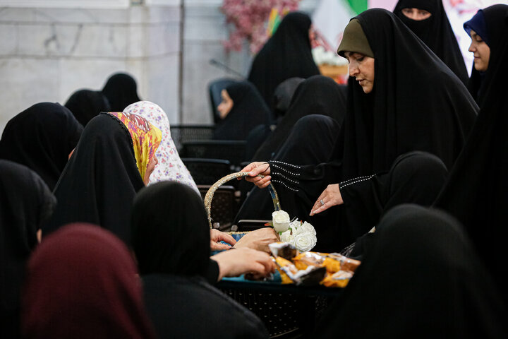 Photos: Iraqi students visit Imam Reza Holy Shrine