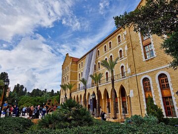 Universidade americana proíbe estudantes de realizar orações