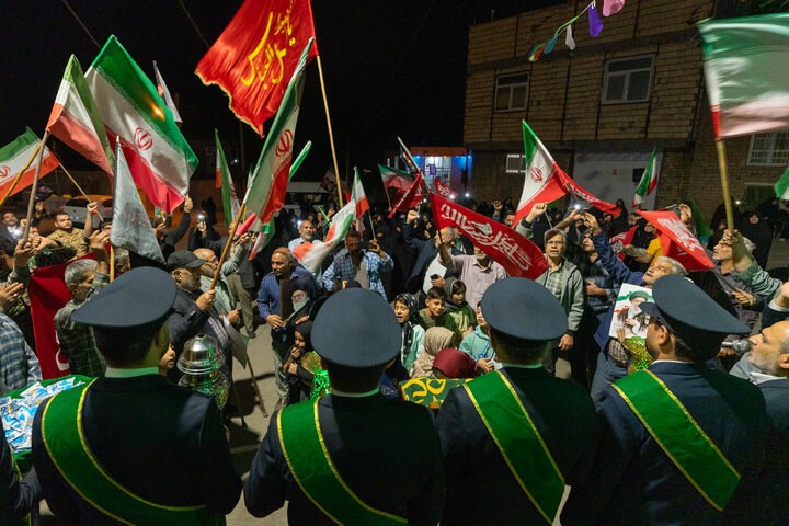 ۱۹۸مین اجتماع شبانه مردم فردو با حضور سفیران کریمه برگزار شد