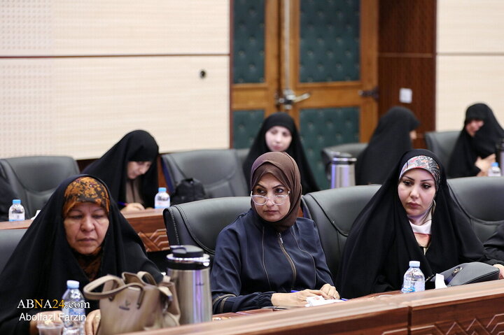 نشست «بانوی مقاومت؛ معمار فرهنگ و هویت»