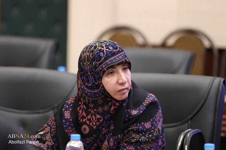 نشست «بانوی مقاومت؛ معمار فرهنگ و هویت»