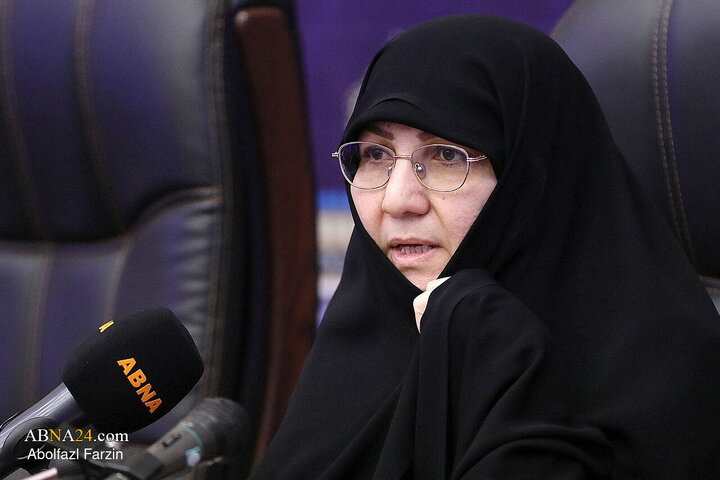 نشست «بانوی مقاومت؛ معمار فرهنگ و هویت»