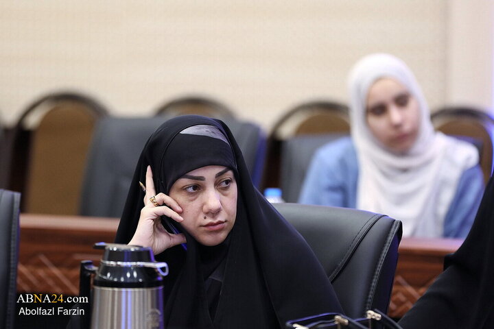 نشست «بانوی مقاومت؛ معمار فرهنگ و هویت»