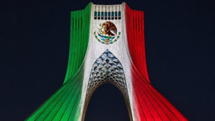 Colores de la bandera de México iluminan capital de Irán