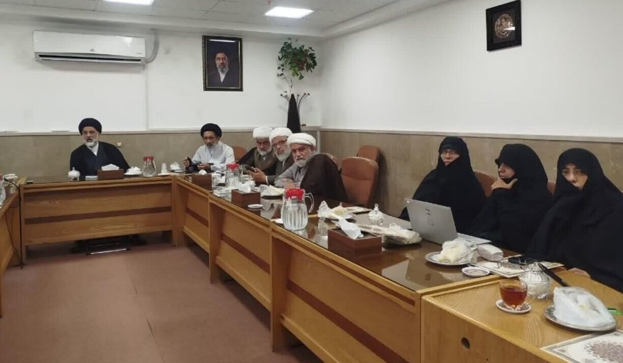 نخستین جلسه کمیته علمی همایش بین‌المللی حضرت امامه(س) برگزار شد
