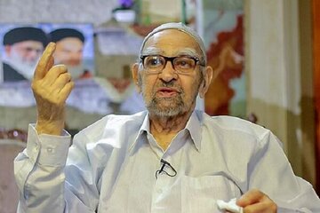 استاد حاج حیدر رحیم پور؛ نویسنده منتقد و انقلابی