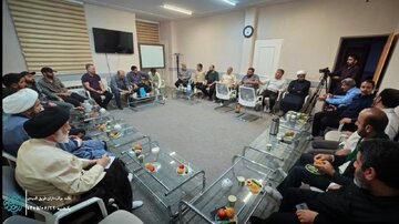 نشست هم‌اندیشی خادمان طریق‌المهدی در قم؛ تأکید بر ساماندهی زیرساخت مواکب