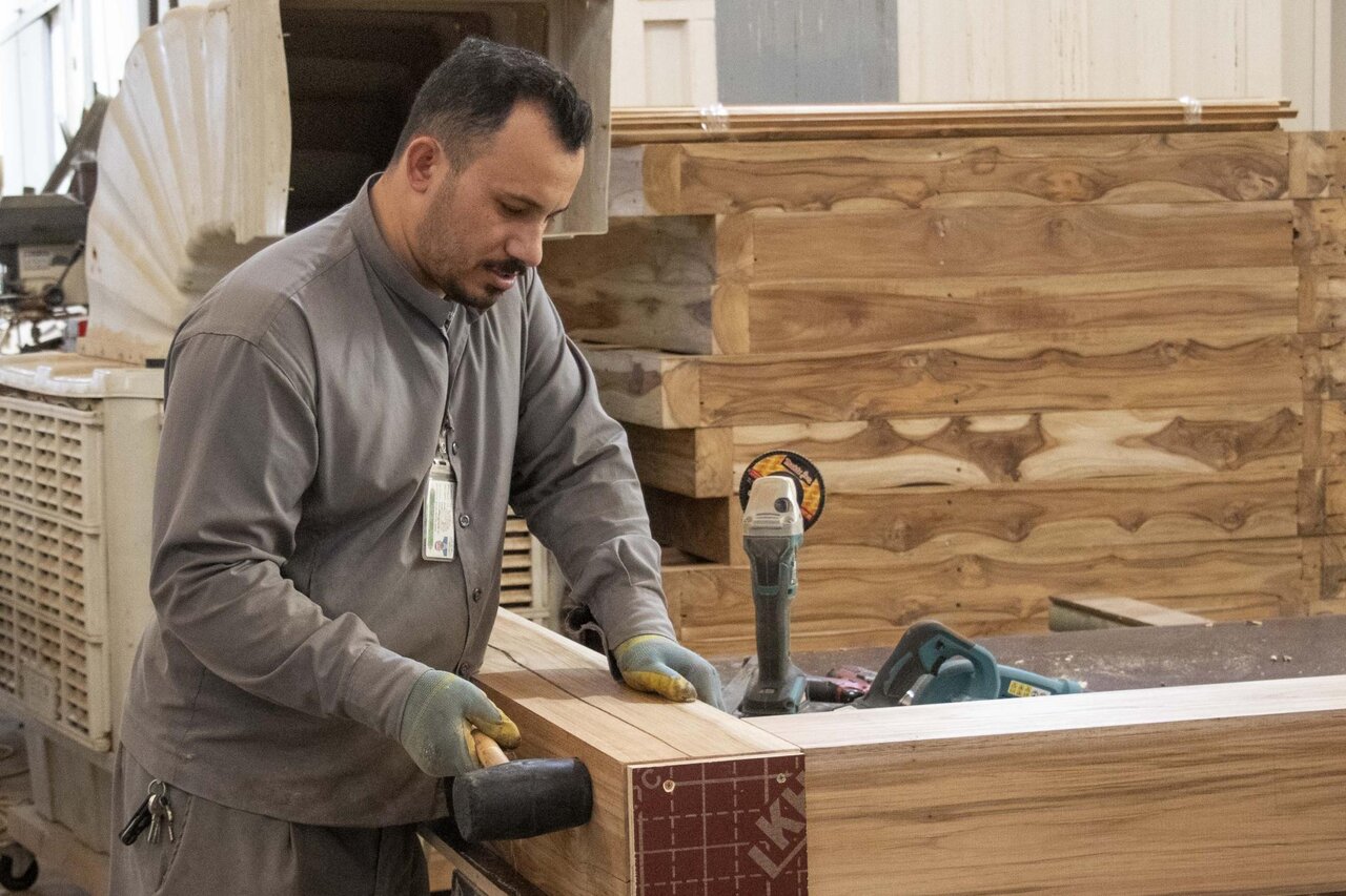fabricating a new door for the sanctuary of the shrine of Aba al-Fadl