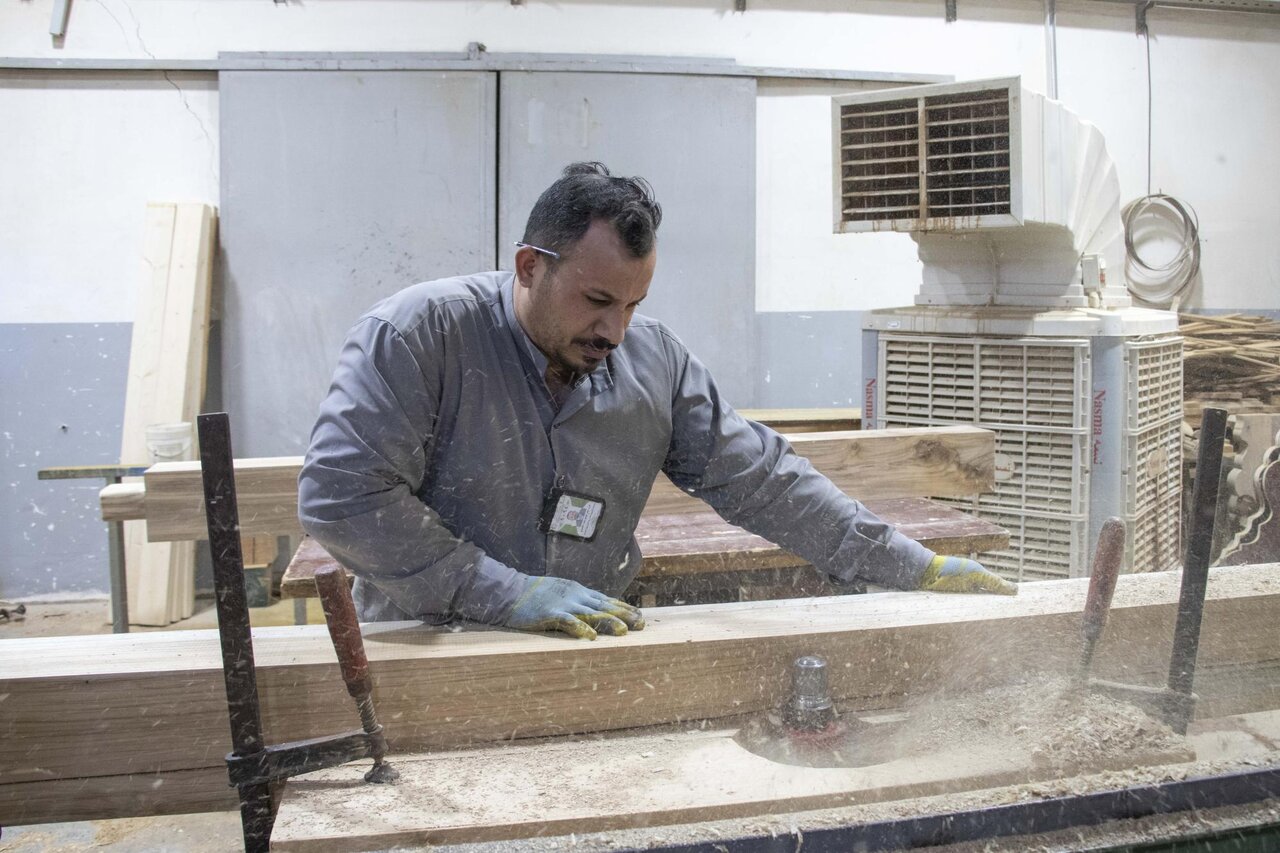 fabricating a new door for the sanctuary of the shrine of Aba al-Fadl