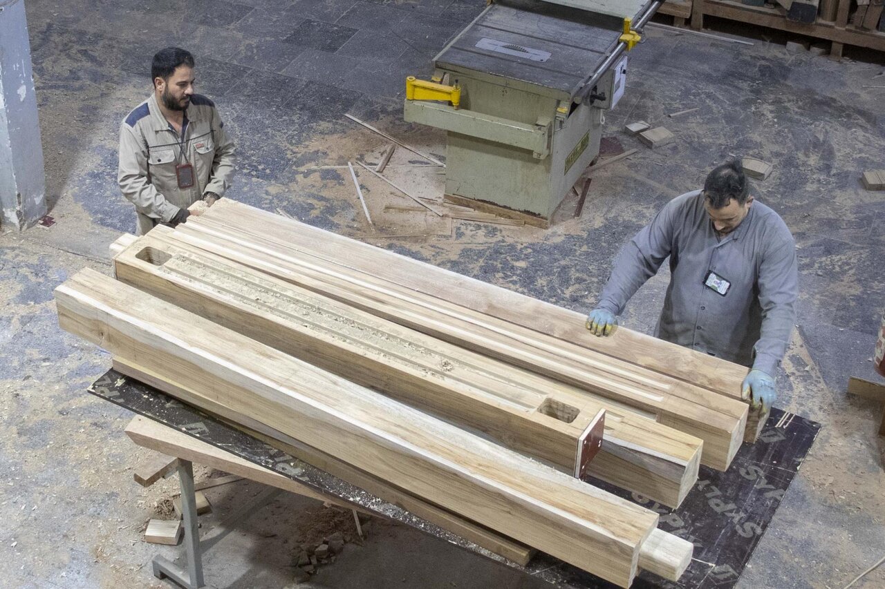 fabricating a new door for the sanctuary of the shrine of Aba al-Fadl