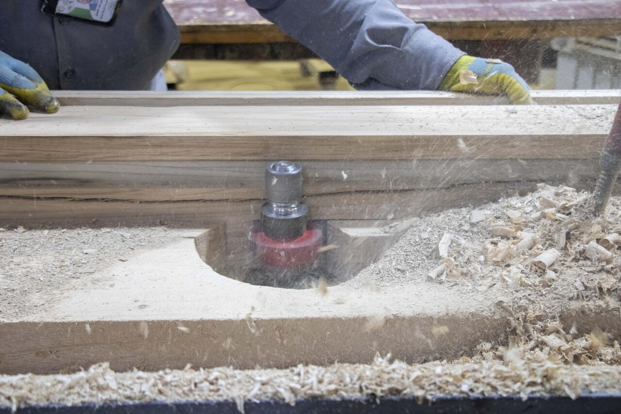 fabricating a new door for the sanctuary of the shrine of Aba al-Fadl