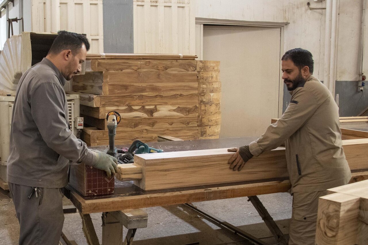 fabricating a new door for the sanctuary of the shrine of Aba al-Fadl