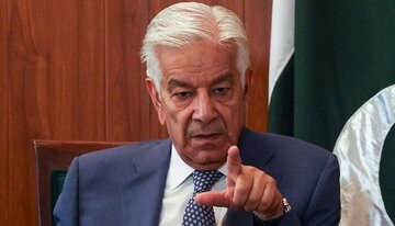 وزير الدفاع الباكستاني: بسالة ايران ولبنان جعلت الكيان الصهيوني يخسر الحرب