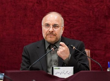 Ғолибоф: интизороти таварруми ИМА ба гулӯгоҳи Ҳурмуз ва Боб-ул-Мандаб вобаста аст