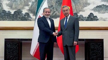 China enfatiza a ampliação da cooperação com Teerã para proteger os direitos e interesses do Irã