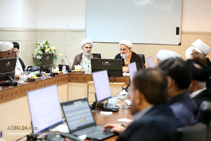 نشست شورای علمی کنگره امناءالرسل