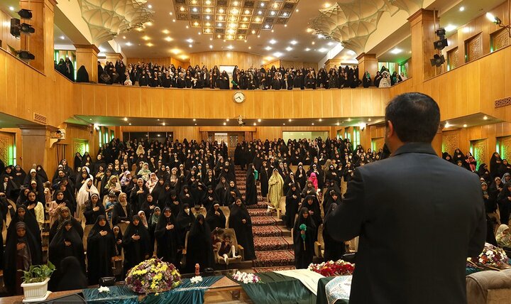 گزارش تصویری/ برگزاری جشن هیئت بانوان به مناسبت ولادت حضرت عبدالعظیم(ع)