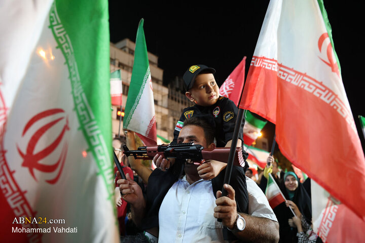 دویستمین شب بعثت ملت ایران - تهران