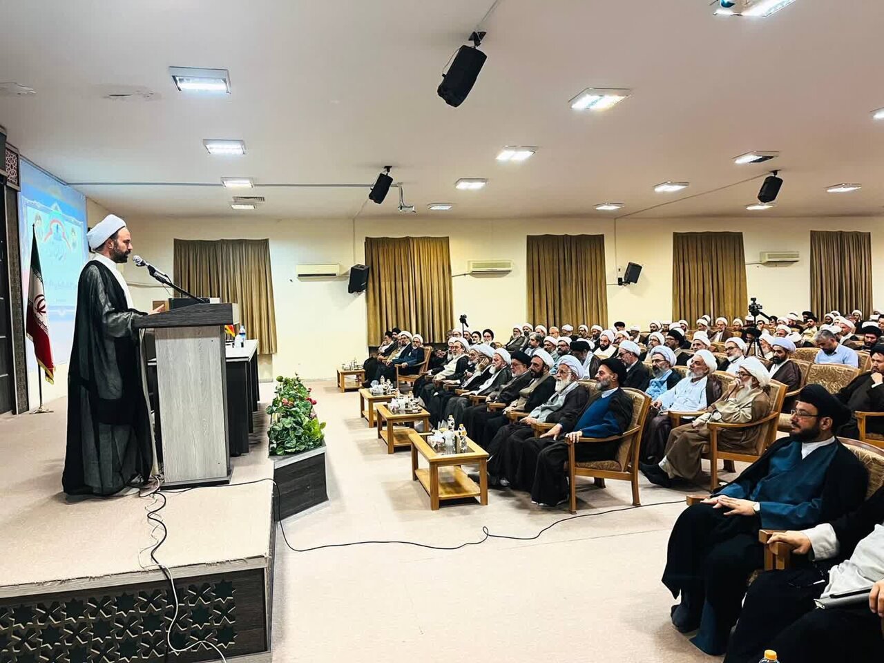 فقهای جامعه المصطفی بر احیای سنت مباحثه تاکید کردند