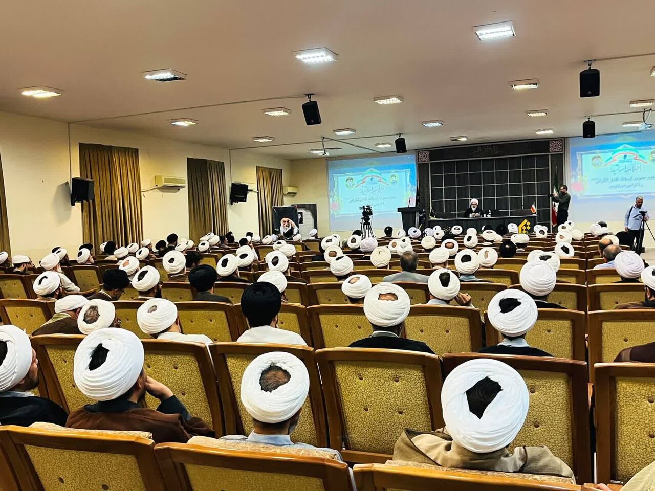 فقهای جامعه المصطفی بر احیای سنت مباحثه تاکید کردند