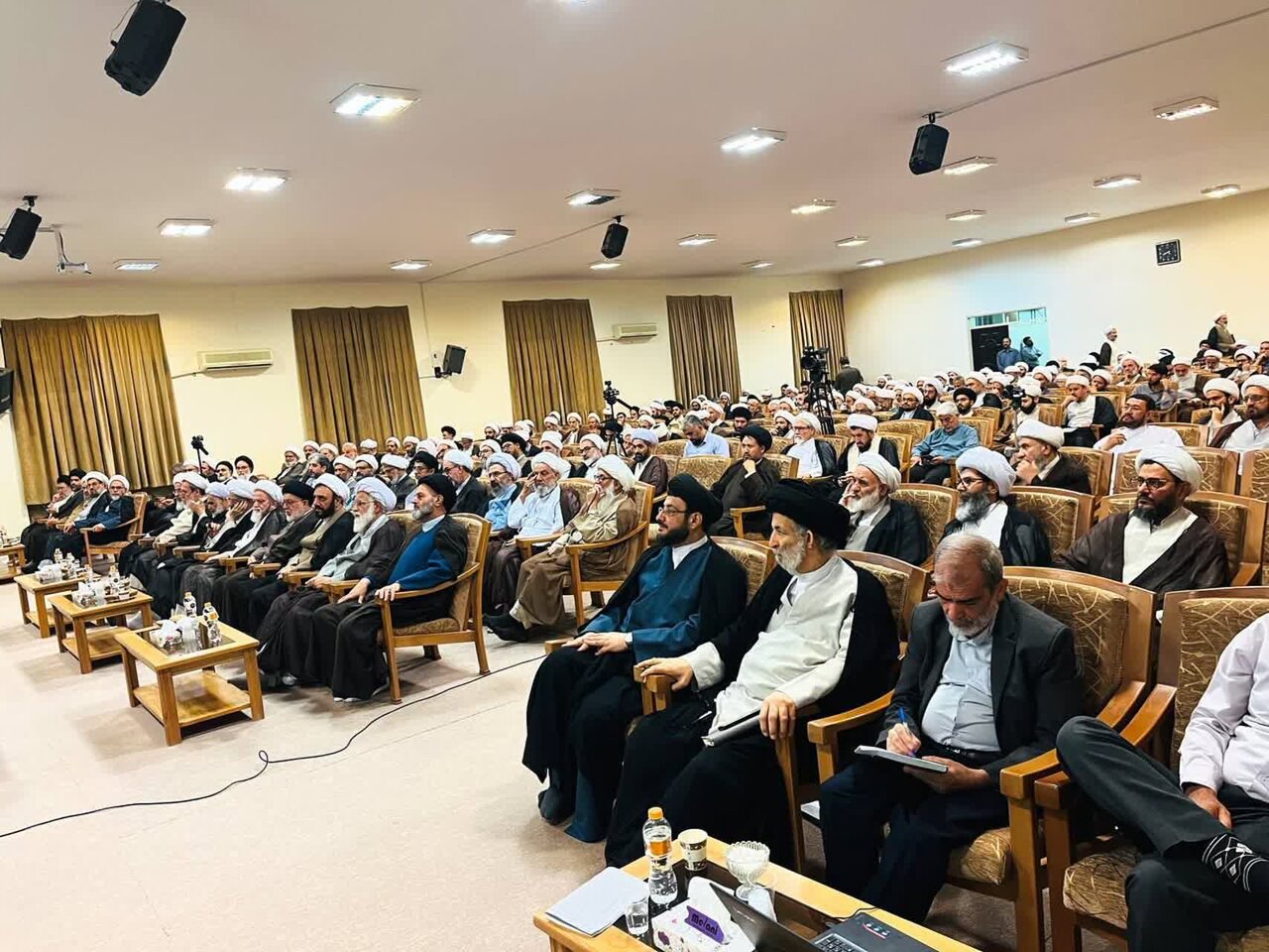فقهای جامعه المصطفی بر احیای سنت مباحثه تاکید کردند