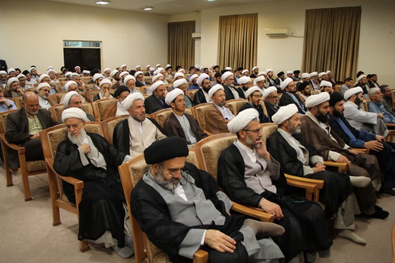آیت‌الله فاضل لنکرانی: هویت حوزه به مباحثه است؛ عمق علمی دروس باید احیا شود
