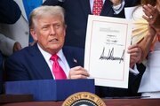 Gedung Putih: Trump menandatangani undang-undang sanksi terhadap Rusia dan Iran