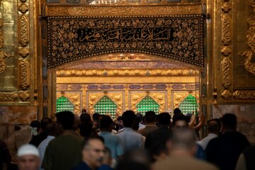 Informe fotográfico | Ambiente de la visita y la súplica ante la Puerta de las Necesidades, Abu al-Fadl al-Abbas (PB)