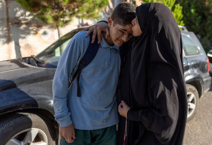 گزارش تصویری/ نوجوان لبنانی دو سال پس از انفجار پیجرها