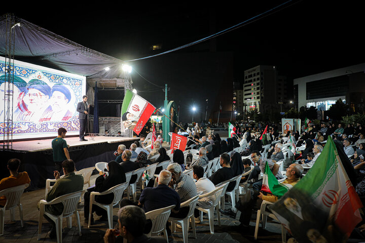 Photos: Packaging, distribution of cultural packages at public gatherings across Mashhad