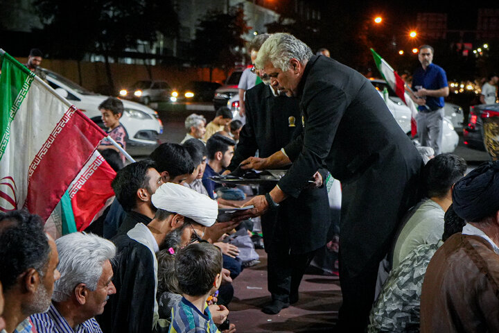Photos: Packaging, distribution of cultural packages at public gatherings across Mashhad